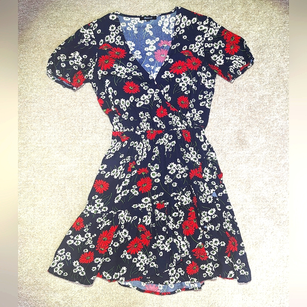 Madewell Mini Dress / Ruffled Floral Dress